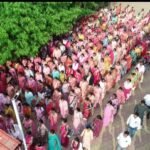 महिला मतदान कर्मियों ने प्रशिक्षण उपरांत ली मतदाता शपथ,मानव श्रृंखला बनाकर लोगों को दिया मतदान करने का संदेश