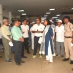 दपूमरे.महाप्रबंधक सुश्री नीनु इटियेरा ने बिलासपुर स्टेशन का निरीक्षण किया बंद पड़े जन आहार को जल्द से जल्द खोलने का दिया निर्देश