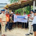 ग्वारीघाट आरपीएफ ने रेल लाईन के किनारे रह रहे नागरिकों को जागरूक करने क्षेत्र के आसपास समझाईस दी गयी