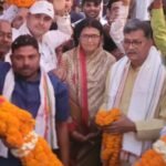 त्रिलोक श्रीवास ने सैकड़ो सहयोगियों सहित दिया ज्योत्सना चरण दास महंत को दी जीत की बधाइयां