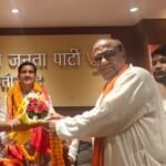 केंद्रीय राज्यमंत्री तोखन साहू का कोटा भाजपा के कार्यकर्ता एयरपोर्ट पहुंच गर्म जोशी के साथ स्वागत किया
