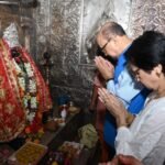 मनोनीत राज्यपाल श्री रमेन डेका ने मां काली से लिया आशीर्वाद