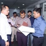 कलेक्टर ने किया एयरपोर्ट का निरीक्षण*  *कामों में तेजी लाकर जल्द पूर्ण करने दिए निर्देश*