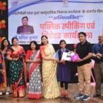 एनटीपीसी लारा में आयोजित पब्लिक स्पीकिंग और थिएटर कार्यशाला का समापन