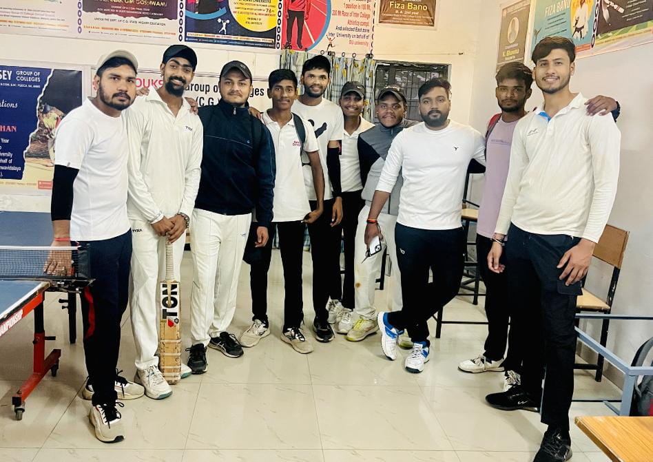 अंतर महाविद्यालयीन क्रिकेट स्पर्धा में चौकसे इंजीनियरिंग ने जीईसी को सेमी फाइनल में हराकर फाइनल में प्रवेश किया, रविवार को फाइनल मुकाबला एलसीआईटी से