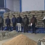 जिला प्रशासन और खाद्य विभाग की संयुक्त टीम ने रायगढ़ के 6 राइस मिलों में दी दबिश खरसिया के आनंदी और नारायण राइस मिल में जांच जारी, कार्यवाही पूरी होने तक दोनों मिल को किया गया सील