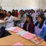 जिला शिक्षा अधिकारी ने विद्यालयों का किया निरीक्षण   अपने कर्तव्य के प्रति लापरवाह तीन शिक्षकों पर होगी अनुशासनात्मक कार्यवाही – भटनागर