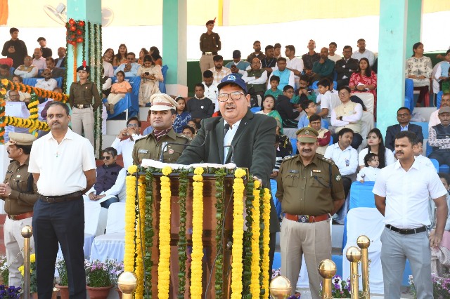 एनटीपीसी सीपत में 76 वां गणतंत्र दिवस समारोह हर्षोल्लास से मनाया गयापरियोजना प्रमुख श्री विजय कृष्ण पाण्डेय मुख्य महाप्रबंधक (सीपत) द्वारा ध्वजारोहण किया गया