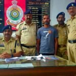 सीपत थाना और एसीसीयू बिलासपुर की संयुक्त टीम को मिली हत्यारे को पकड़ने में सफलता*  ♦️ *हत्या के आरोपी को ग्राम चकरभाठा के पास बांध के नीचे से ‍किया गया गिरफतार*