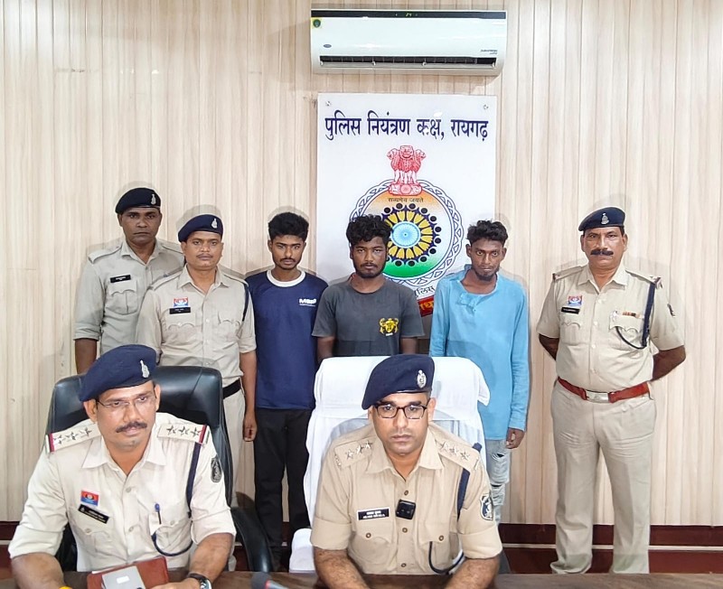पुसौर पुलिस को मिली शानदार कामयाबी बाइक चोर गिरोह का किया भंडाफोड़, 9 चोरी की बाइक बरामद, 3 आरोपी गिरफ्तार*