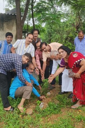 कान्यकुब्ज ब्राह्मण विकास मंच छत्तीसगढ़ द्वारा नवनिर्मित आशीर्वाद भवन भगवान श्री परशुराम जी मंदिर परिसर लोखंडी में मासिक बैठक संपन्न हुई