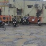 नो पार्किंग में वाहन खड़ा करना लोगो को पड़ा महंगा आरपीएफ ने 50 से अधिक वाहन मालिको पर मुकदमा दर्ज किया