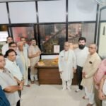 शहीद हेमू कालाणी की भाभी कमला कालाणी को छत्तीसगढ़ सिंधी पंचायत द्वारा श्रद्धा सुमन
