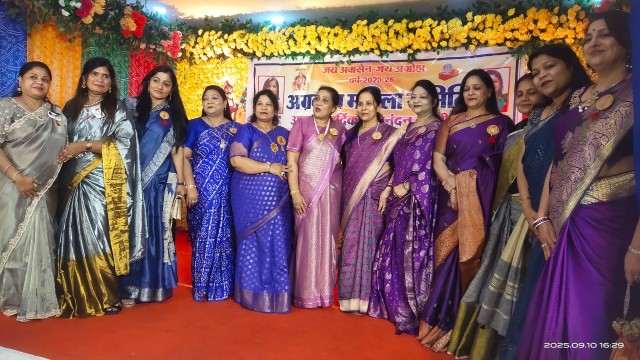 छत्तीसगढ़ की संस्कृति, वनों की कटाई को रोकने, विकसित भारत की नई टेक्नोलॉजी का अग्रवाल समाज की महिलाओं ने दिया संदेश*अग्रसेन जयंती समारोह, 100 वरिष्ठ महिलाओं का किया गया सम्मान