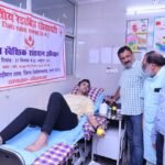 कलेक्टर मयंक चतुर्वेदी ने रक्तदान कर समाज के प्रति अपनी जिम्मेदारी का निर्वहन किया। रक्तदान शिविर, 53 यूनिट रक्त संग्रहित