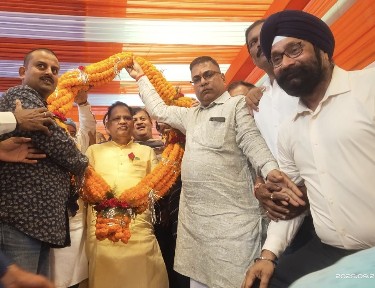 नगर शिल्पी लोकप्रिय विधायक अमर अग्रवाल का 62 वां जन्मदिन कार्यकर्ताओं ने ऐतिहासिक उत्सव के रुप में मनाया