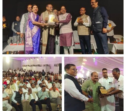 अग्रसेन जयंती में शामिल हुए विधायक अमर अग्रवाल   समाज की विभूतियो को किया सम्मानित ,समाज की पत्रिका का विमोचन किया