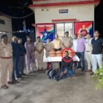 आरपीएफ रायपुर ने आबकारी टीम के साथ दबिश देकर गांजा तस्कर से चार लाख से अधिक का गांजा बरामद किया