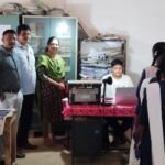 *डी पी स्कूल भकुर्रा नवापारा में संचालित हो रही आधार MBU कैम्प*