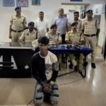 भाटापारा रेलवे स्टेशन से थैले में रखी दो नाली बंदूक चोरी कर ले जाने वाला एक चोर आरपीएफ के हत्थे चढ़ा एक फरार चोर की तलाश जारी