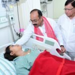 कल हुए मालगाड़ी एवं मेमू लोकल के डिरेलमेंट में 11 यात्रियों की मृत्यु एवं 20 यात्री घायल, उप मुख्यमंत्री अरुण साव  अस्पतालों का दौरा कर  लौटे