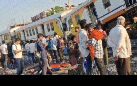 मुख्यमंत्री  विष्णुदेव साय ने बिलासपुर के पास हुई ट्रेन दुर्घटना पर गहरा दुःख व्यक्त किया*  *दिवंगतों के परिजनों को ₹5 लाख एवं घायलों को ₹50 हज़ार की आर्थिक सहायता देने की घोषणा*