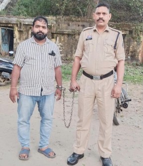 कोतवाली पुलिस ने ट्रेलर वाहन खरीद के नाम पर 15.85 लाख की ठगी करने वाले आरोपी को किया गिरफ्तार*