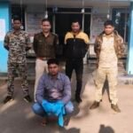 पड़ोसी युवक ने बुजुर्ग और बेटी की पत्थर से कुचलकर की हत्या—खरसिया पुलिस ने हत्यारे को गिरफ्तार कर भेजा जेल*