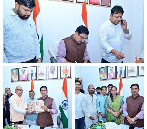 *केन्द्रीय राज्यमंत्री  तोखन साहू ने संसदीय कार्यालय बिलासपुर में की जनसुनवाई*