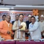 सेनानियों के नाम की पट्टिकाएँ वन्दे मातरम उद्यान में लगाना मेरे लिए गौरव की बात है- नगर विधायक अमर अग्रवाल*