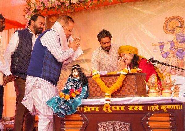 नगर विधायक श्री अमर अग्रवाल शास्त्री स्कूल प्रांगण में 12 जनवरी से प्रारंभ होने वाली भव्य श्री राम कथा के आयोजन स्थल का निरीक्षण किया