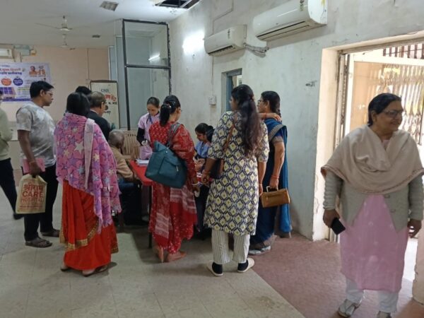 कल्याण भवन में स्वास्थ्य परीक्षण शिविर का आयोजन*  *स्वस्थ दिन-चर्या ही स्वास्थ्य की कुंजी – श्री ए.के. अम्बस्ट*