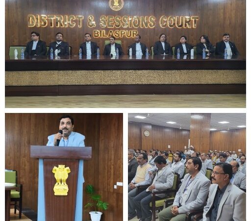 जिला न्यायाधीश ने नेशनल लोक अदालत में पूरे देश में उच्च स्थान प्राप्त करने पर सभी कर्मचारियों को बधाई दी जिला न्यायालय परिसर स्थित नवीन सभागृह में नव वर्ष मिलन कार्यक्रम आयोजित किया गया