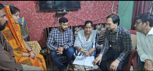 बिलासपुर में जनगणना कार्य शुरू, कलेक्टर ने हिर्री पहुंचकर किया निरीक्षण*  *घर-घर पहुंच रहे प्रगणक, जिले में 4 हजार से अधिक कर्मी जनगणना में जुटे*  *डिजिटल मोड में हो रही जनगणना, कलेक्टर ने लिया कार्य का जायजा*