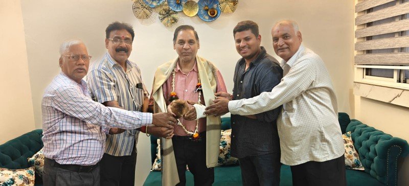 वरिष्ठ नागरिकों का भाजपा शिक्षा प्रकोष्ठ ने किया सम्मान