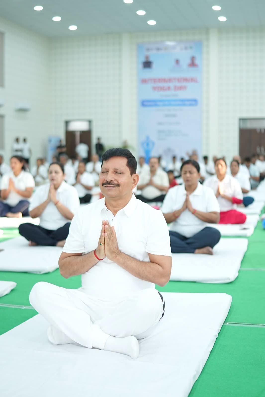 अंतर्राष्ट्रीय योग दिवस पर एसईसीएल योग महोत्सव 2026 का भव्य आयोजन  योग स्वस्थ, संतुलित एवं सक्रिय जीवन का आधार है : हरीश दुहन