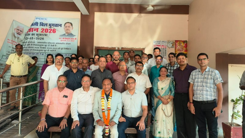 पॉवर कंपनी में मुख्य अभियंता रहे श्री पी.आर.साहू 35 वर्षों की सेवा पूरी कर विद्युत विभाग सेे सेवानिवृत्त हुये